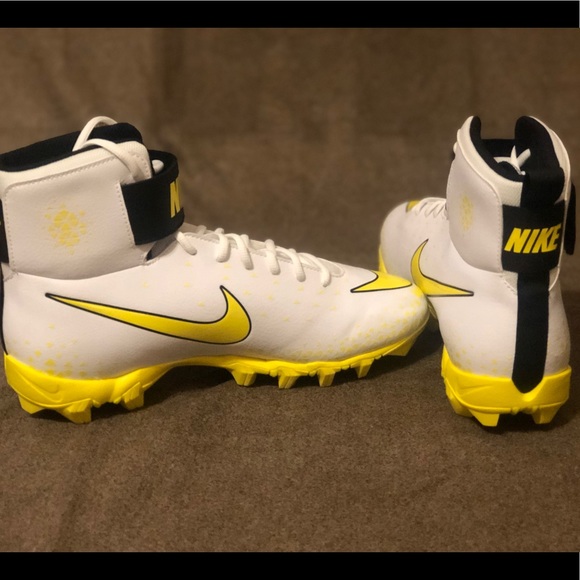 New Mens Nike Force Savage Shark Football Cleats - Picture 4 of 5